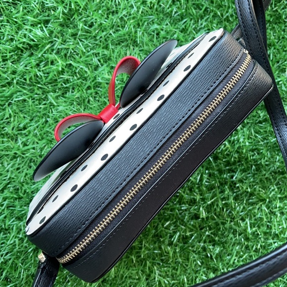 disney x kate spade new york other minnie mouse camera bag - Picture 5 of 16